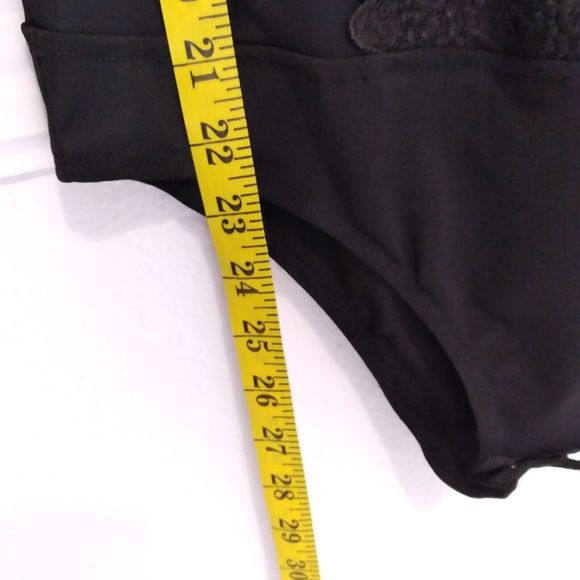 Haute Monde Cheer Lace Embroidered Bodysuit Black Medium NWT - Picture 4 of 6